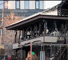 Ночью во Владивостоке полностью сгорел ресторан Zuma